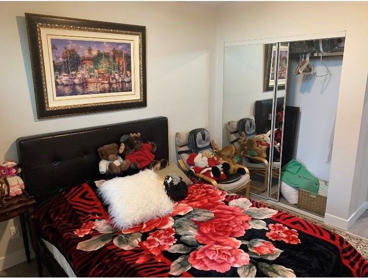 5442 W 76th St - Photo 7 of 17