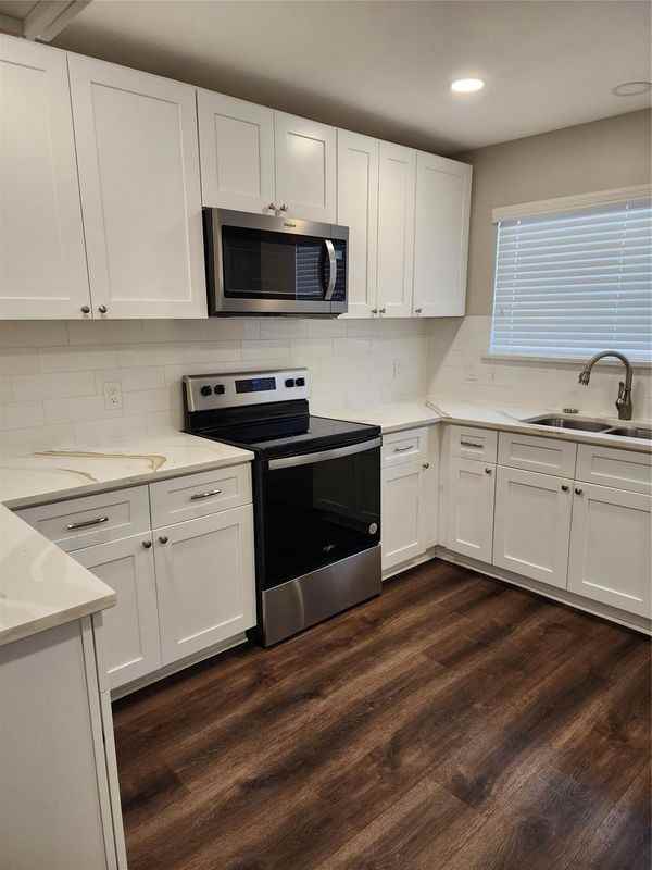 12035 Champion Forest Dr - Photo 3 of 3