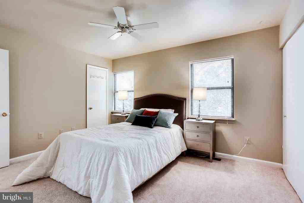 939 Barton Oaks Pl - Photo 4 of 24