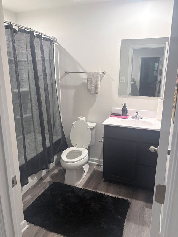 110 Mariners Way - Photo 2 of 8