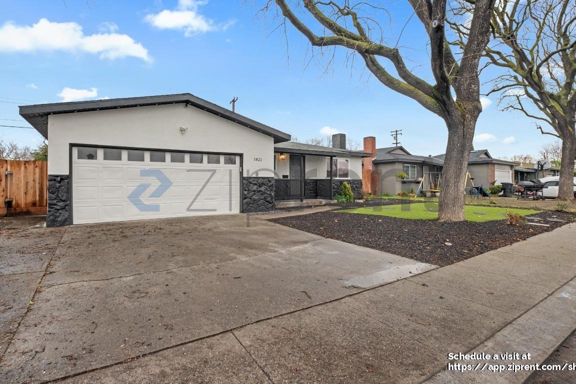 1821 Debonaire Dr - Photo 2 of 23