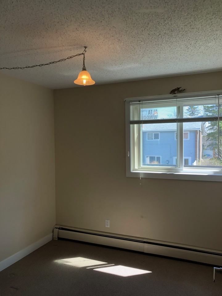 13570 - Photo 7 of 27