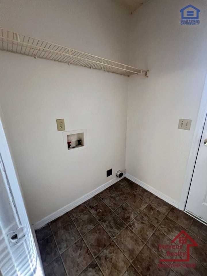 459 Oriole Dr #M6 - Photo 6 of 12