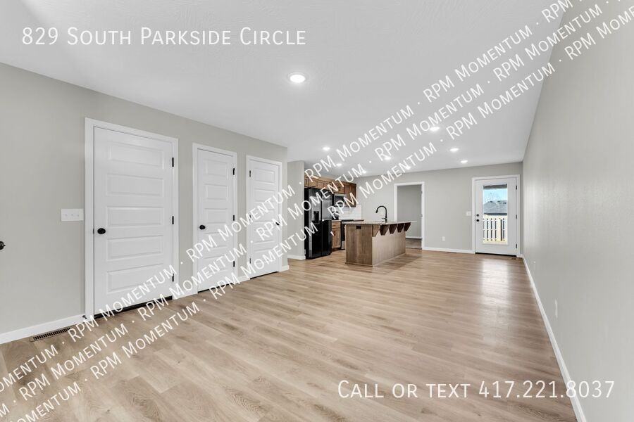 829 S Parkside Cir - Photo 4 of 28