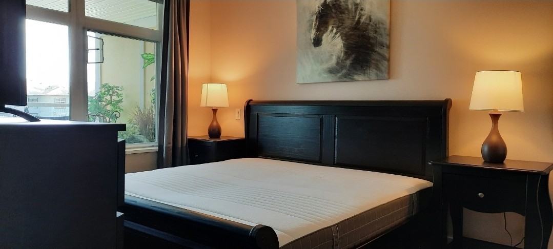 Marpole Avenue - Photo 4 of 9