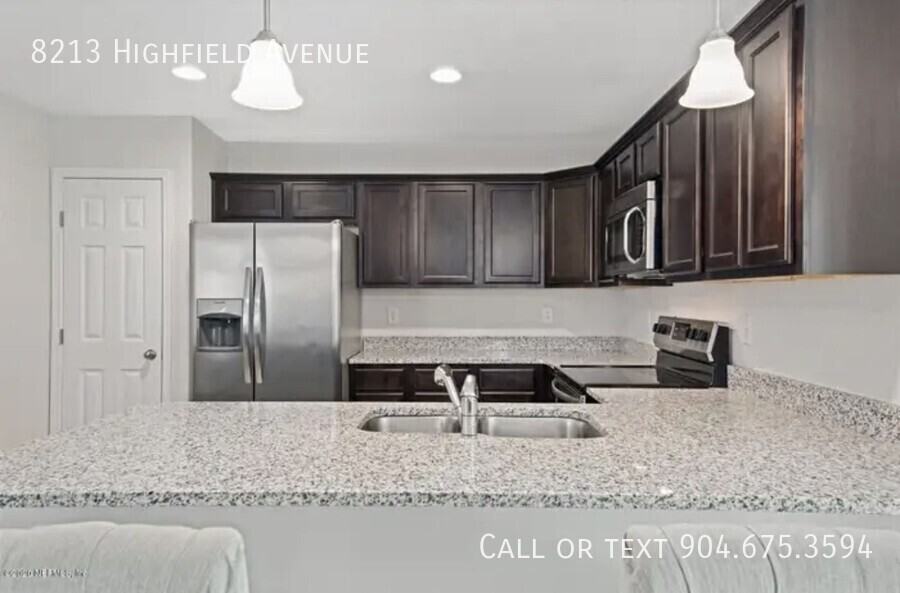 8213 Highfield Ave - Photo 6 of 20