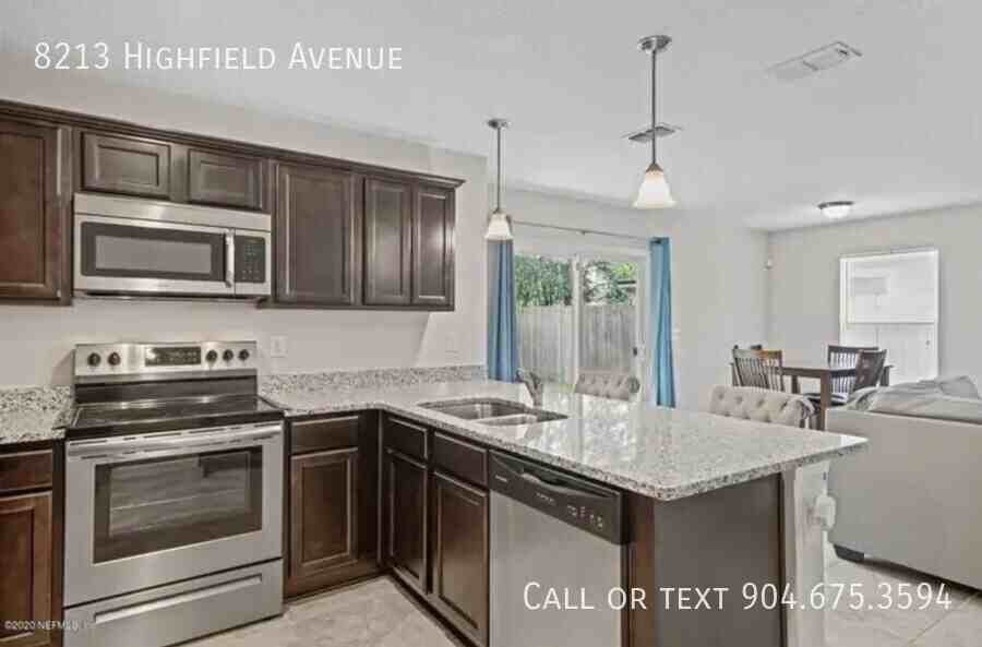 8213 Highfield Ave - Photo 7 of 20