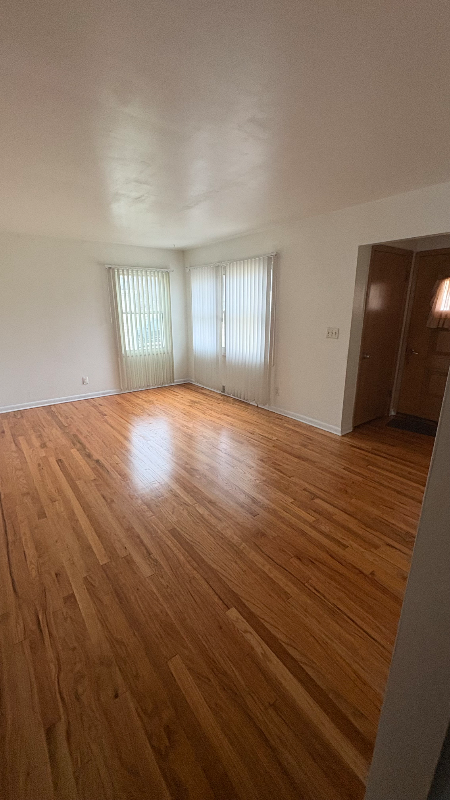 4322 N 54th St - Photo 4 of 20