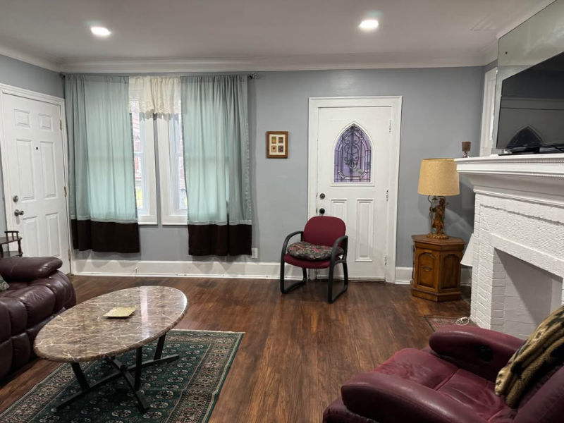 2636 Pasadena St #2 - Photo 5 of 10