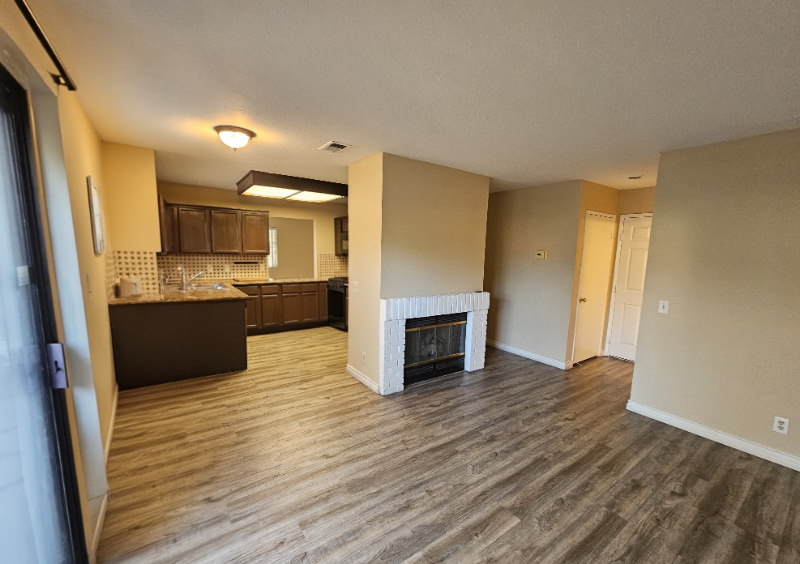 2064 Riverbirch Dr - Photo 6 of 7