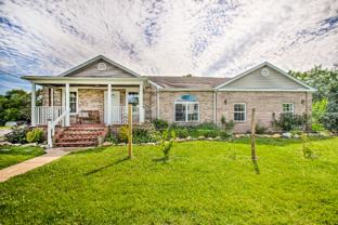 703 10th St - Photo 1 of 1