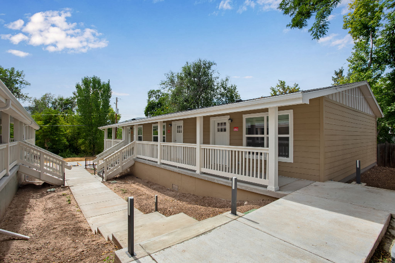 317 Evans St - Photo 6 of 8