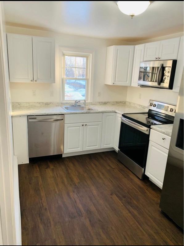 111 Hall St #1 - Photo 2 of 11