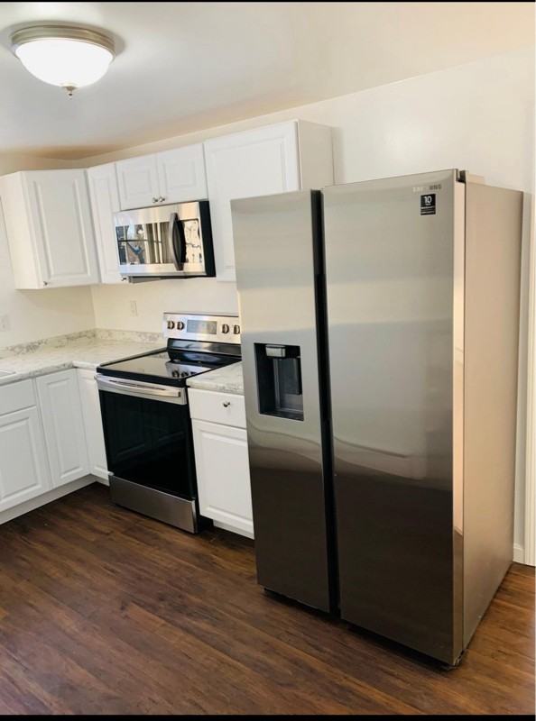 111 Hall St #1 - Photo 3 of 11