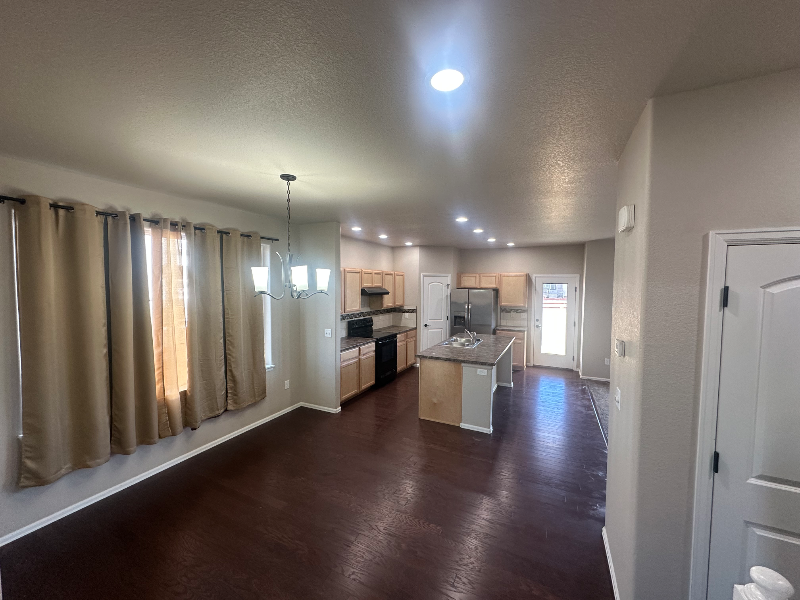 2142 Falling Leaf Dr - Photo 5 of 20