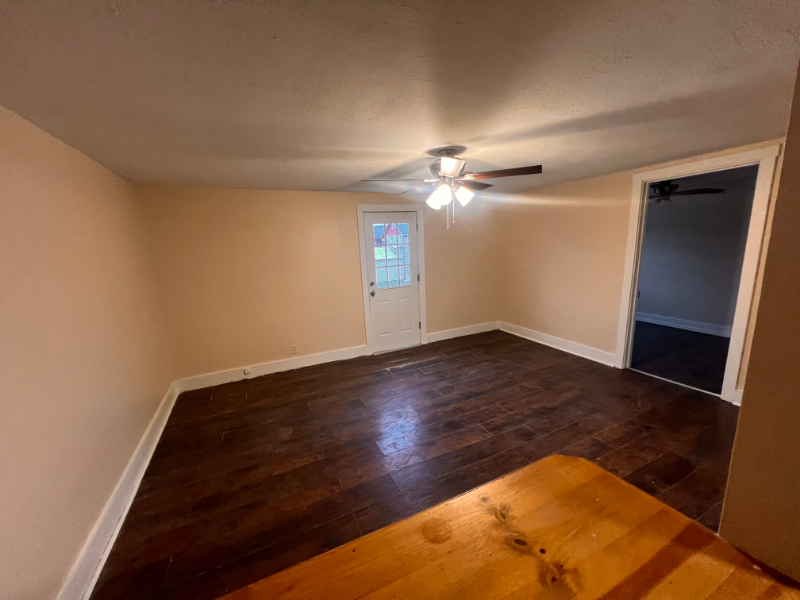 114 Kibbey Ave #C - Photo 2 of 10