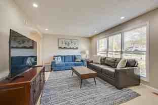 5013 Emerald Dr - Photo 1 of 1