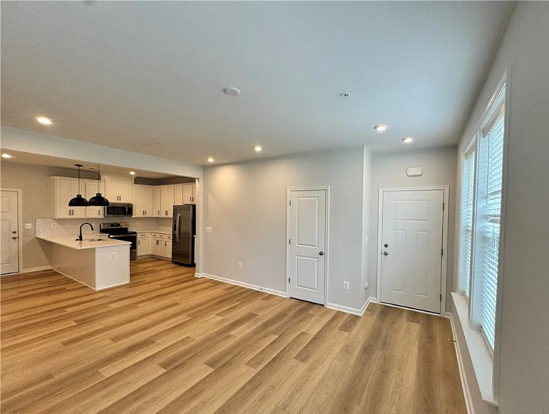 9006 Milton Mill Dr #A - Photo 4 of 16