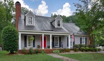 featured image of 135 Suffolk Dr