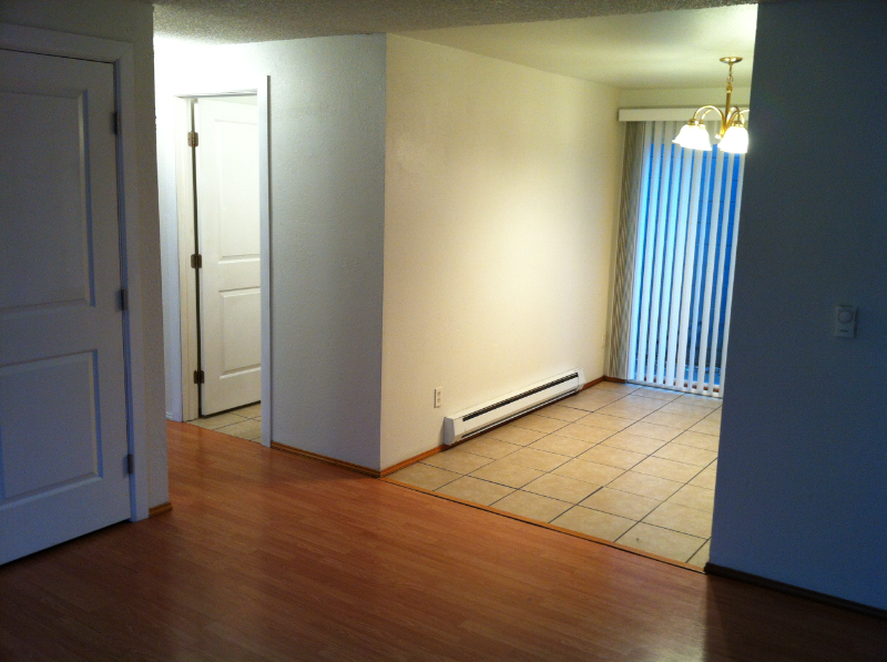 736 22nd St Ne #736 - Photo 5 of 12