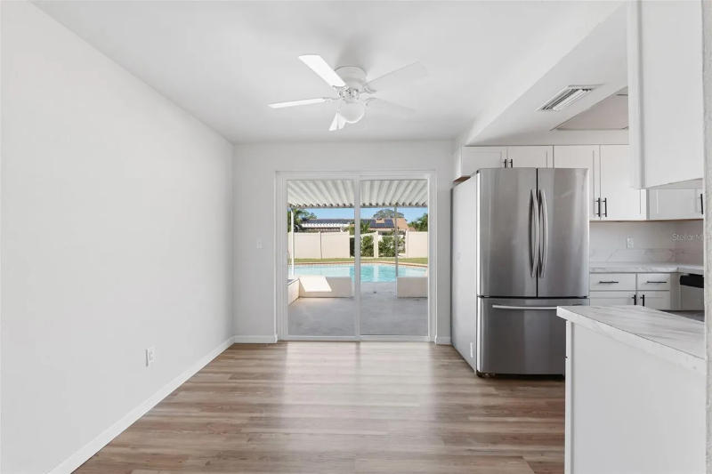 11967 106th Ct - Photo 3 of 15