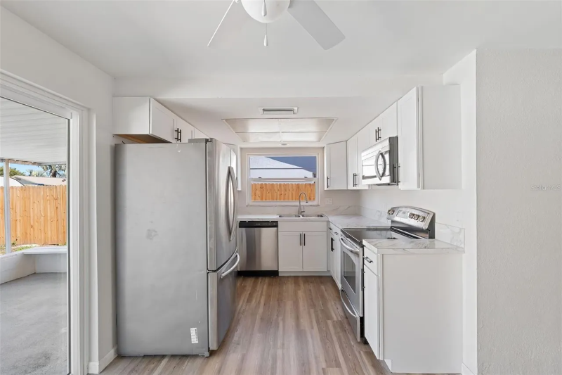 11967 106th Ct - Photo 6 of 15