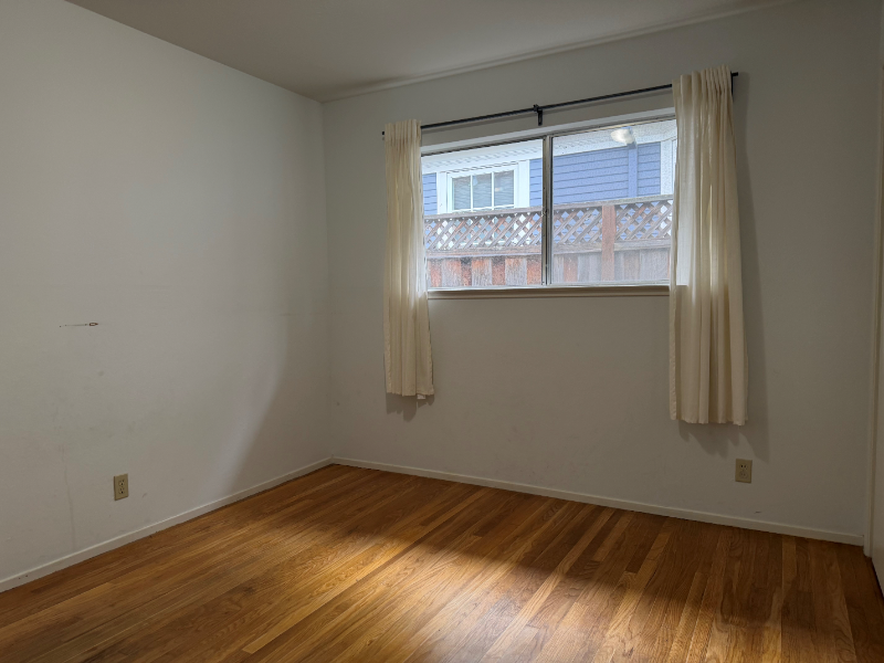 1941 Perry Ave - Photo 6 of 12