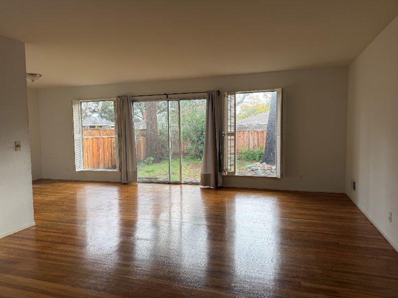1941 Perry Ave - Photo 2 of 11