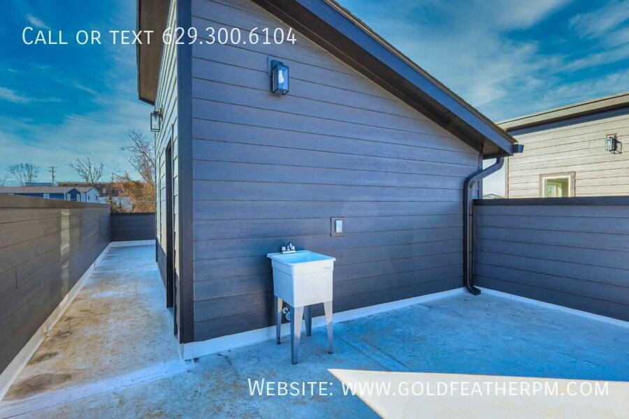 2144 18th Ave N - Photo 5 of 44