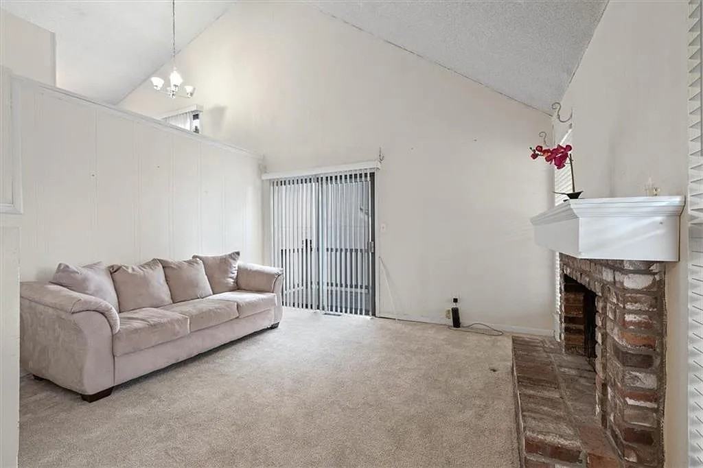 12808 W 108th St #NA - Photo 4 of 30