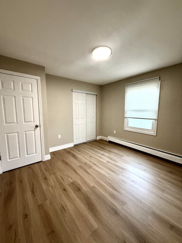 343 Kelly Ave #NA - Photo 5 of 9