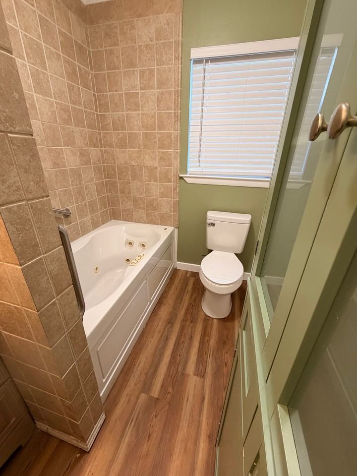 2530 Baylor Ave #NA - Photo 6 of 8