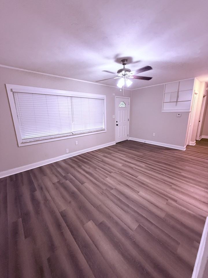 811 S Lone Oak Dr #NA - Photo 5 of 34