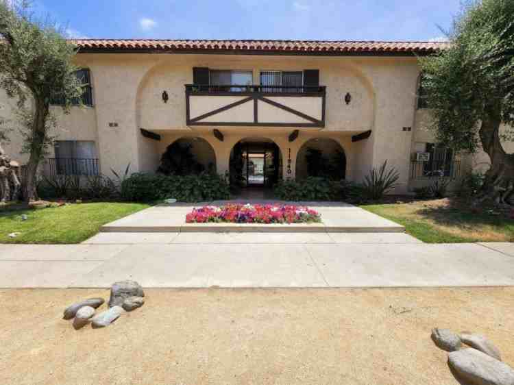 11840 Chandler Blvd #215 - Photo 3 of 17