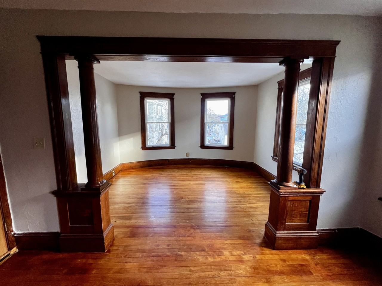 13 Louise St #3 - Photo 3 of 11