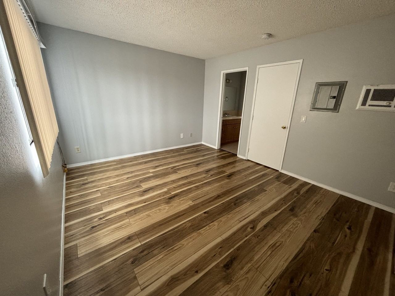 2516 Fairmount Ave #B - Photo 3 of 10