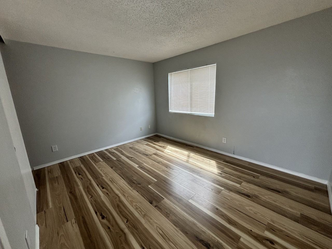 2516 Fairmount Ave #B - Photo 4 of 10