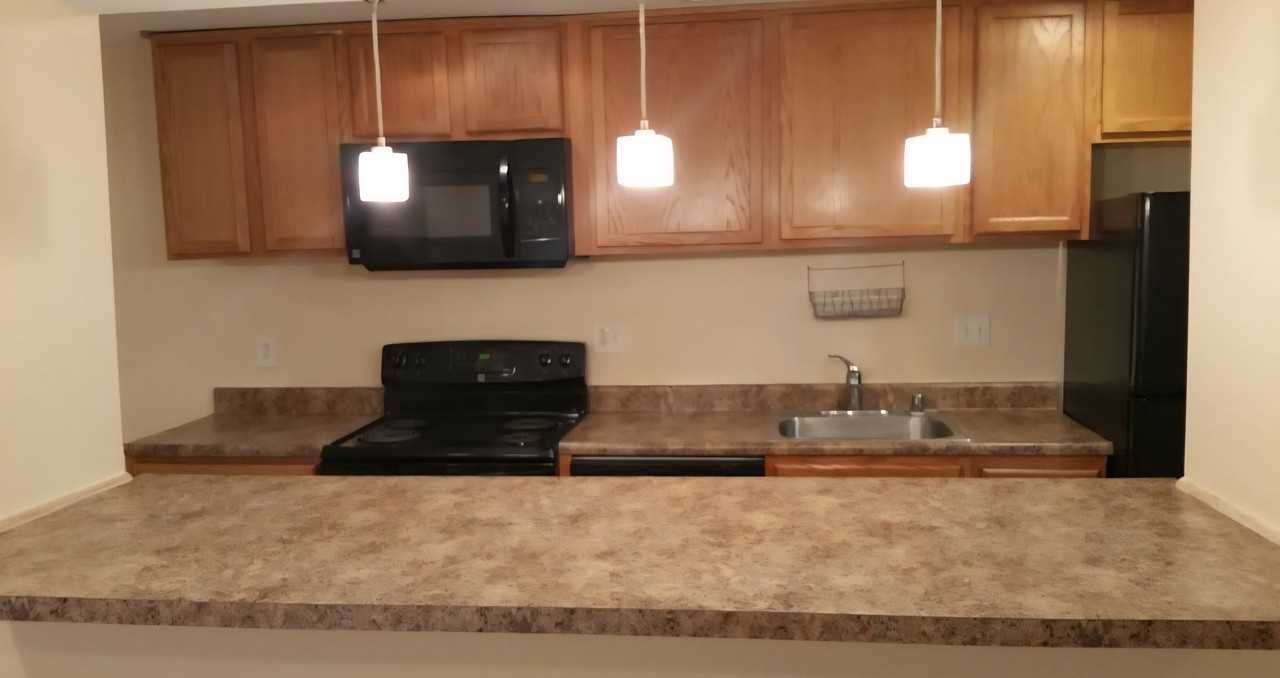 645 L St Ne - Photo 4 of 9