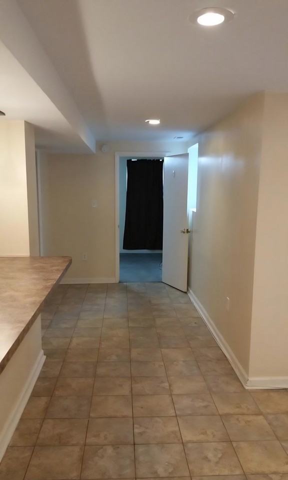 645 L St Ne - Photo 6 of 9