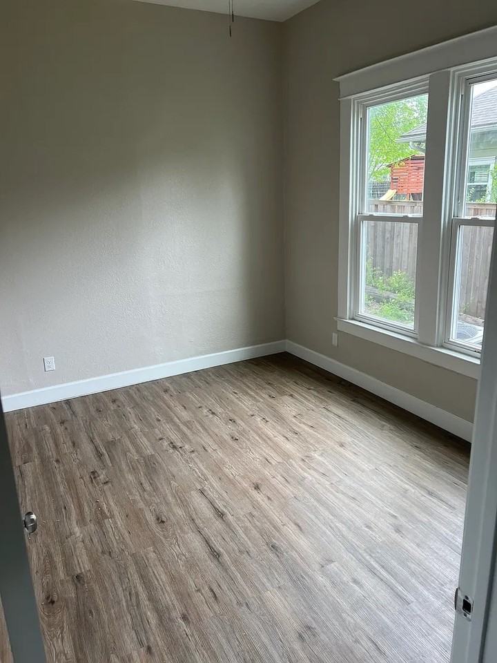 926 N 14th St #A - Photo 7 of 11