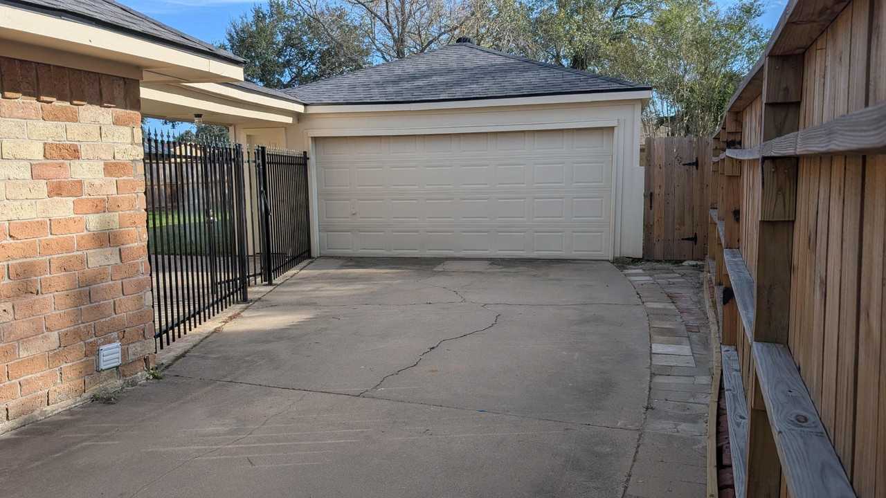 21355 Park Tree Ln #NA - Photo 2 of 20