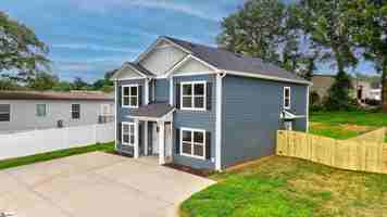 featured image of 18 Catawba Ave #A