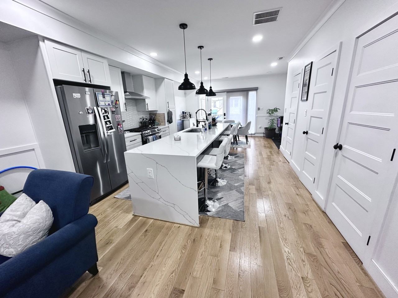 1427 Parkwood Pl Nw #NA - Photo 4 of 34