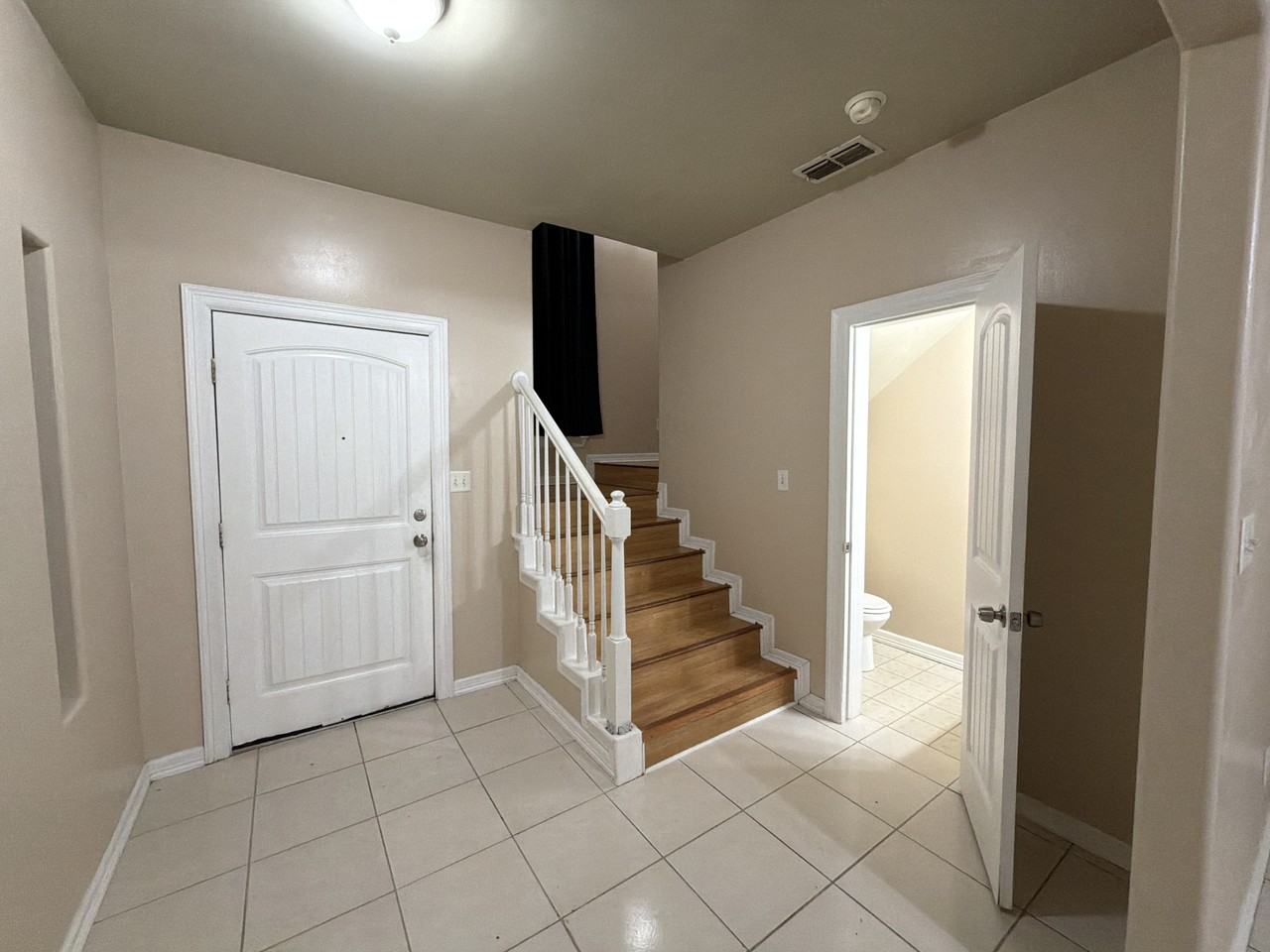 1020 Jesse St #TH - Photo 7 of 18