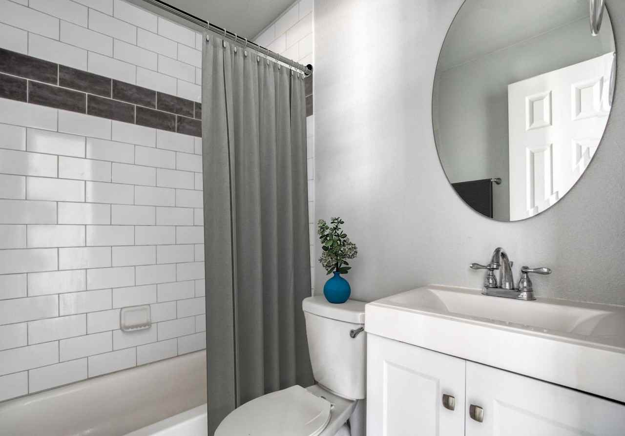 Rosedale 2204A - Photo 4 of 21