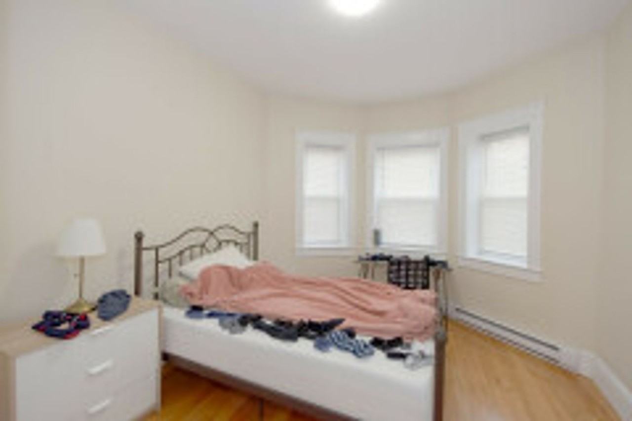 899 Huntington Ave - Photo 5 of 16