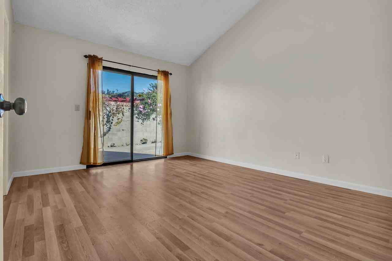 1688 W Bruin St - Photo 6 of 25