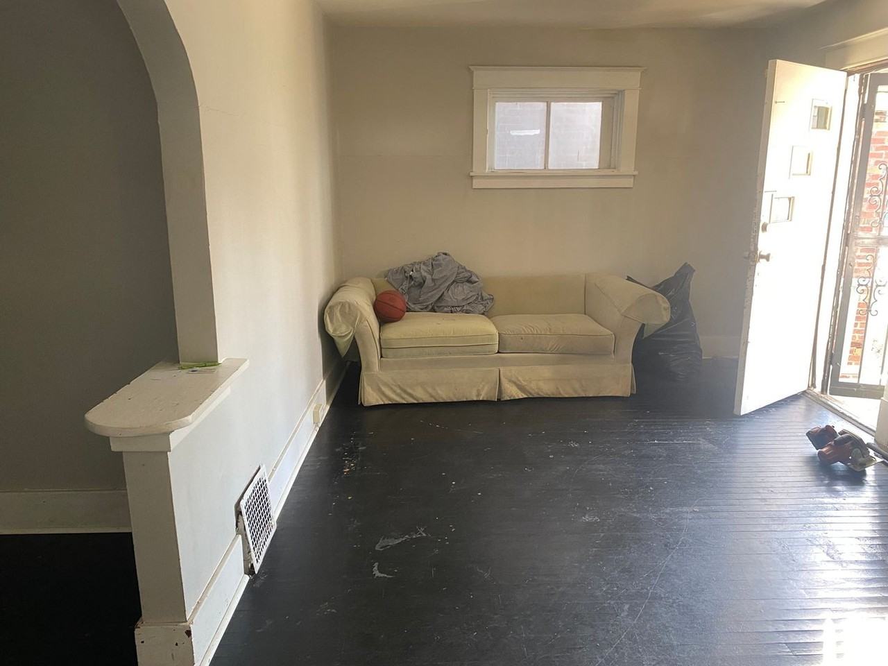 5931 Emma Ave - Photo 2 of 13