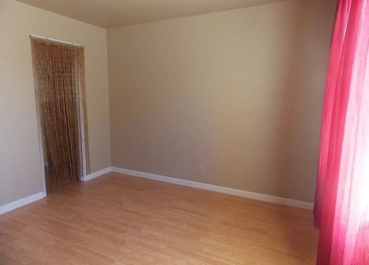 121 Fontana Ave - Photo 7 of 12