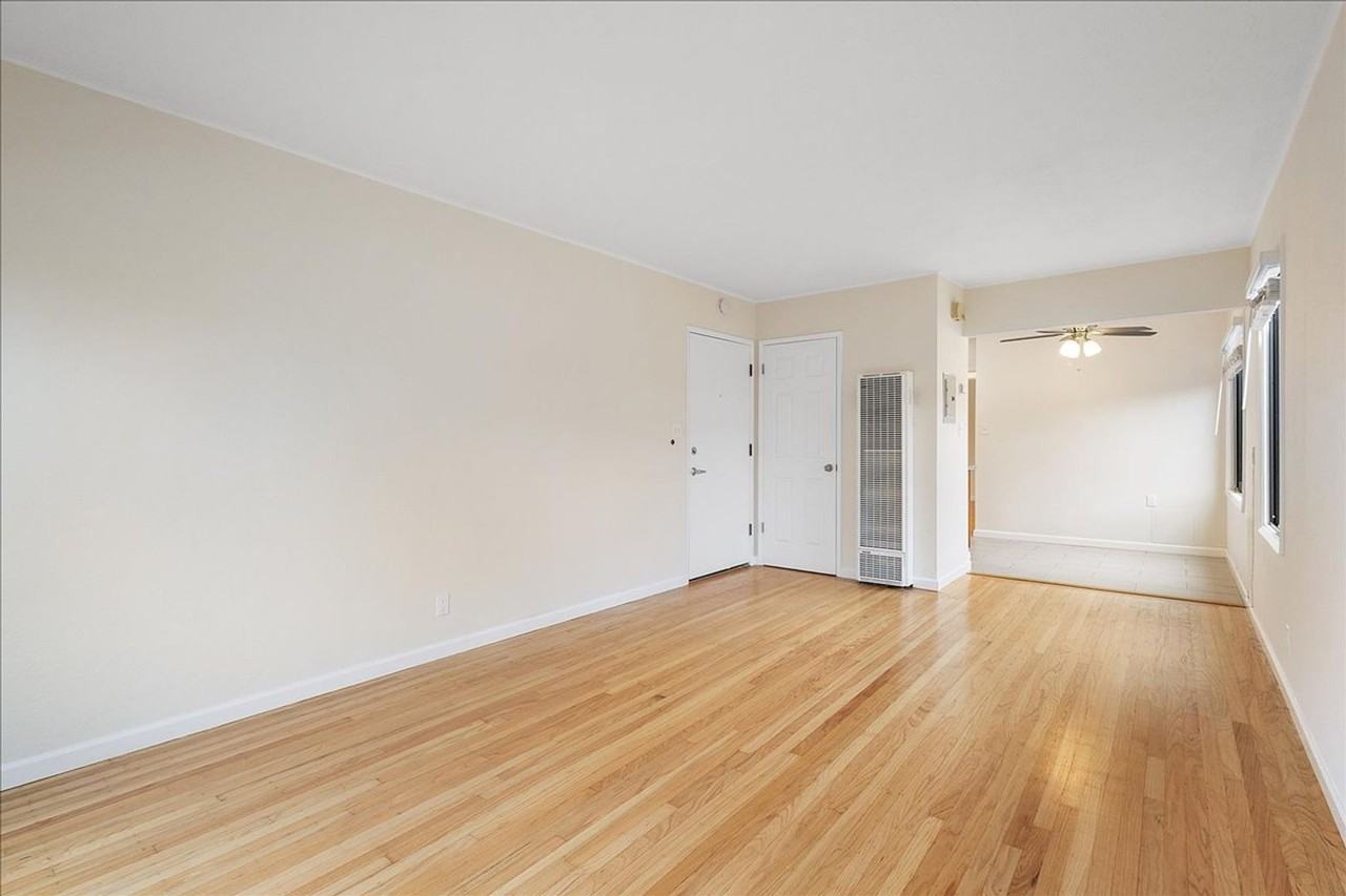 854 40th St #4 - Photo 7 of 13